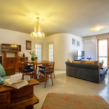 Apartment L'approdo - In Zona Residenziale