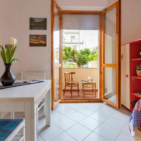 L'approdo - In Zona Residenziale アパート