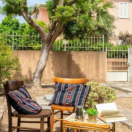 L'approdo - In Zona Residenziale アパート